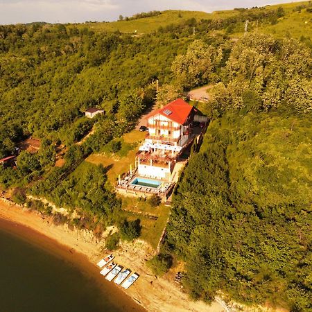 Pensiunea Belvedere Csolnakoscserna Kültér fotó