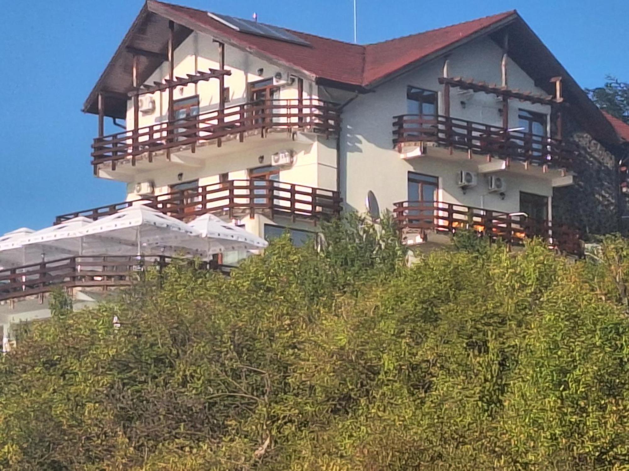 Pensiunea Belvedere Csolnakoscserna Kültér fotó