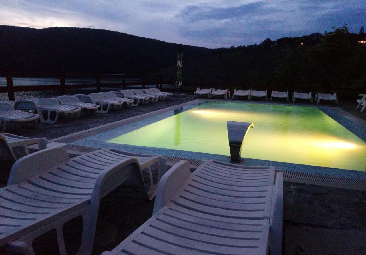 Pensiunea Belvedere Csolnakoscserna Kültér fotó